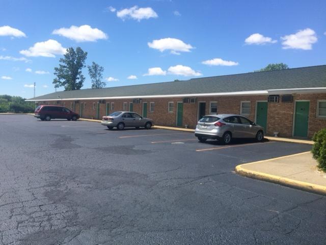 Super 9 Motel Albion Exterior photo